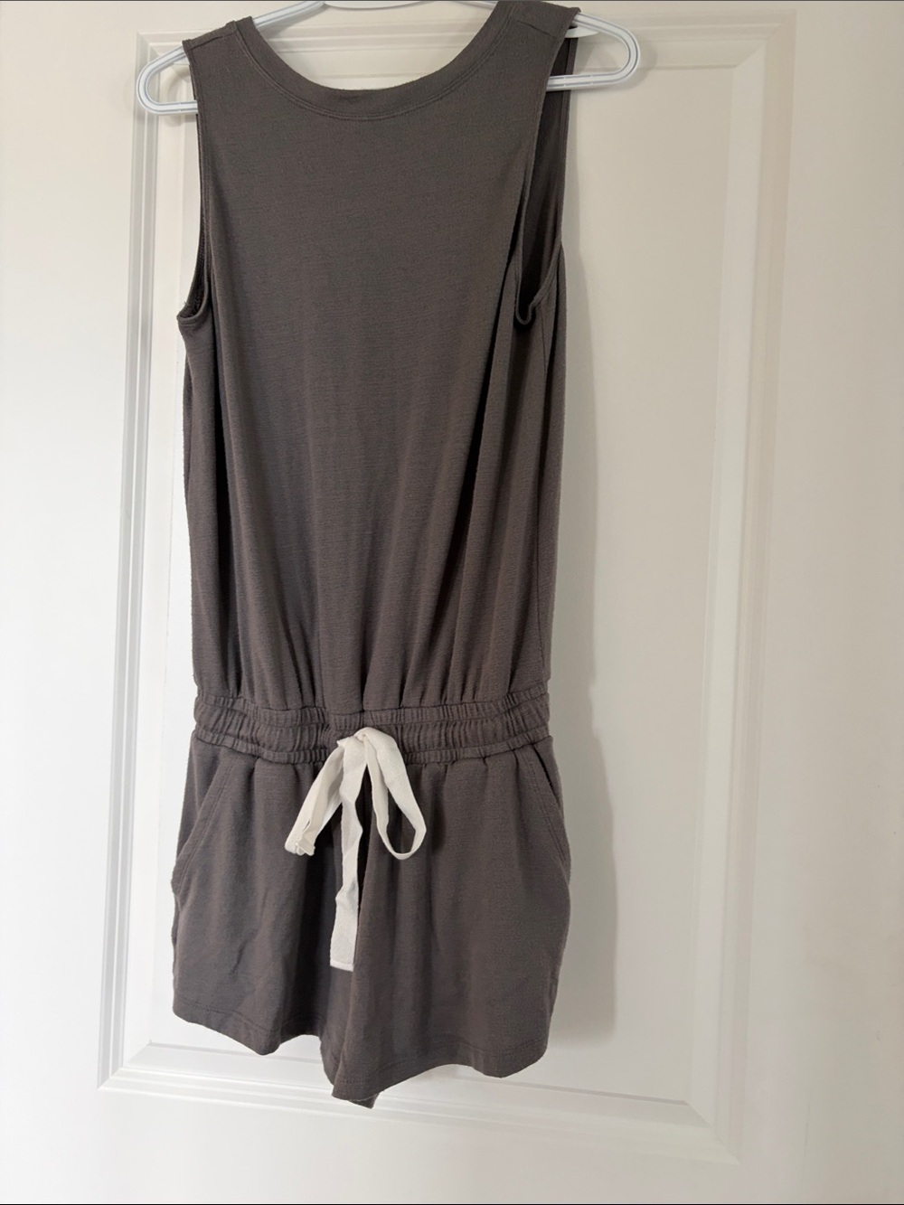 Wilfred free Sleeveless Gray Romper with Drawstring Waist